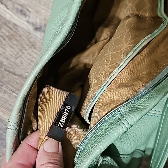 Fossil Mint Green Pebbled Leather Hand Bag - Picture 11 of 13